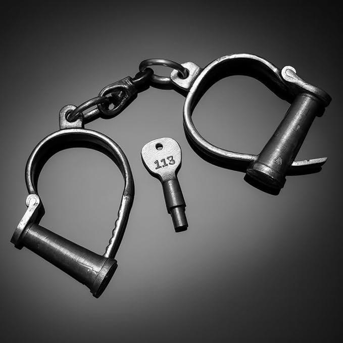 ORIGNAL HANDCUFF IRON CAST INDIAN OLD PATTERN