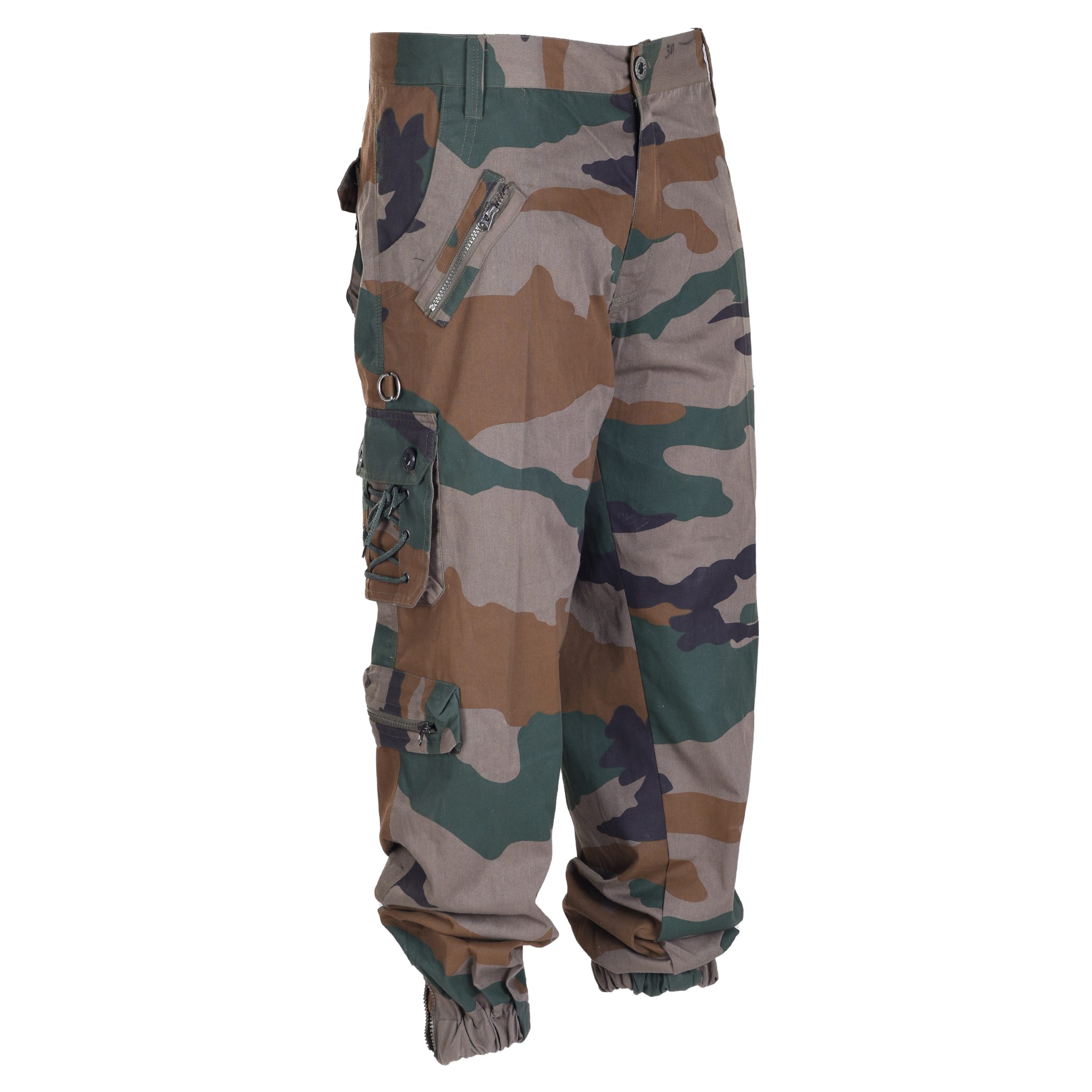 Camouflage cargo pants hi-res stock photography and images - Page 3 - Alamy